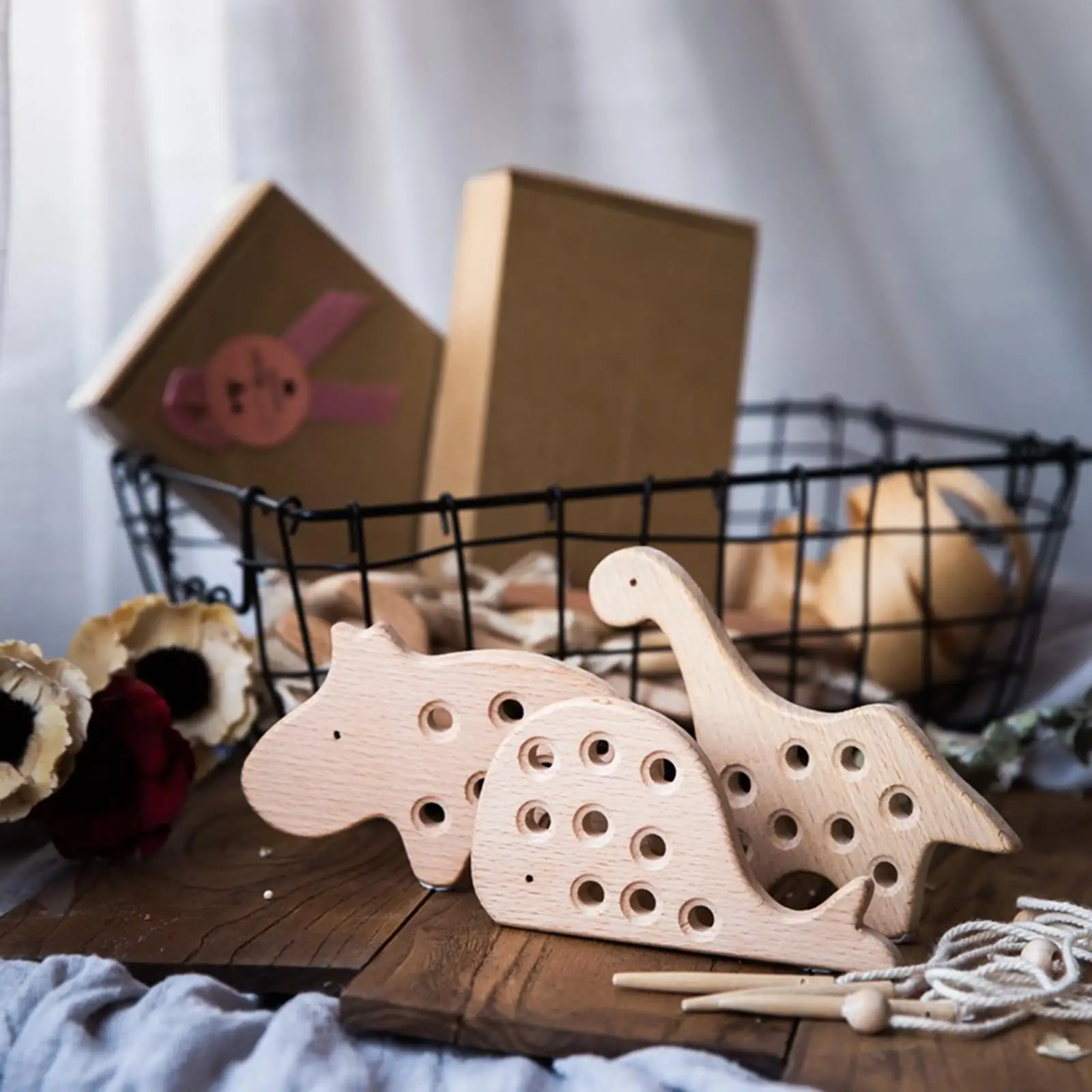 

Lacing Animal Toys Educational Animal Shape Threading Game for Children Boys