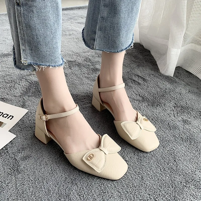 

Новые сандалии на весну и лето, босоножки с вырезами на Высоком толстом каблуке, универсальное женское украшение