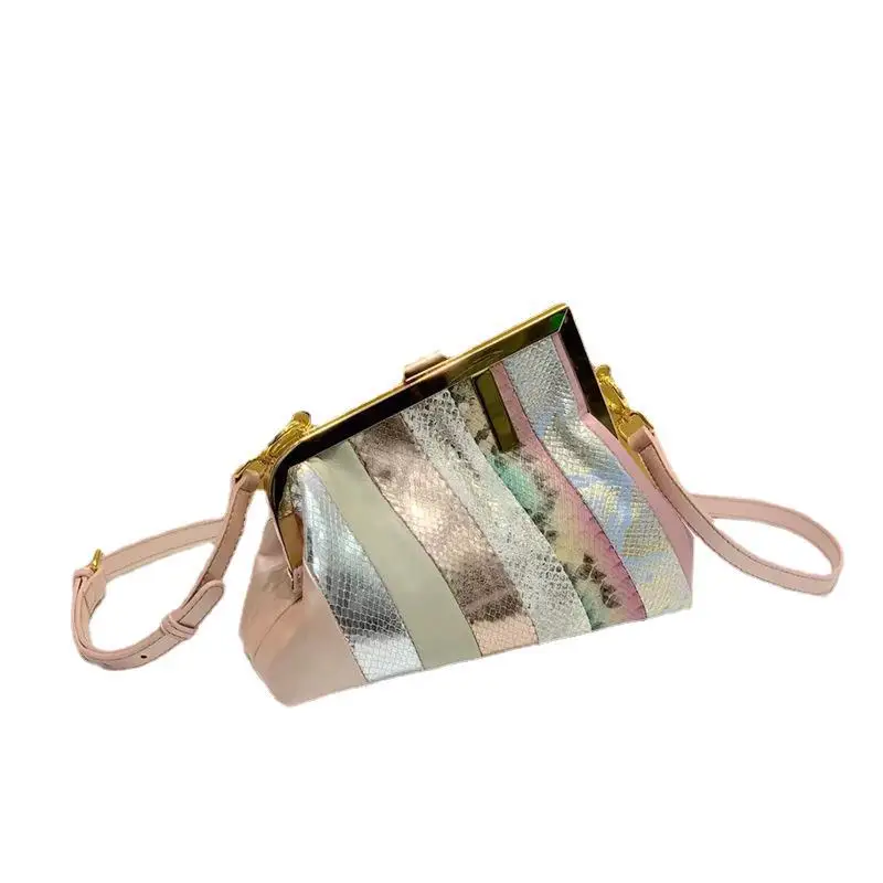 

Clamp Open Bag Female Cross Body Snake Pattern Genuine Cowhide Golden Hardware Fashion New Designed Clutch Bag Multi-Use 2022