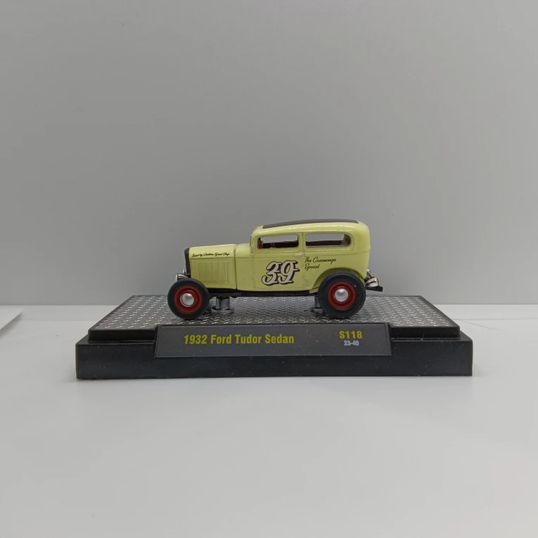 M2 Machines 1:64 1932 для Ford Tudor седан литая под давлением модель автомобиля детские
