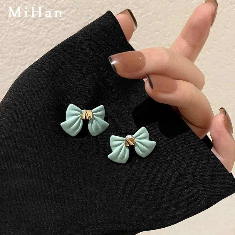 

Mihan 925 Silver Needle Women Jewelry Bow Earrings Popular Design Green Coating Sweet Stud Earrings For Girl Lady Gifts