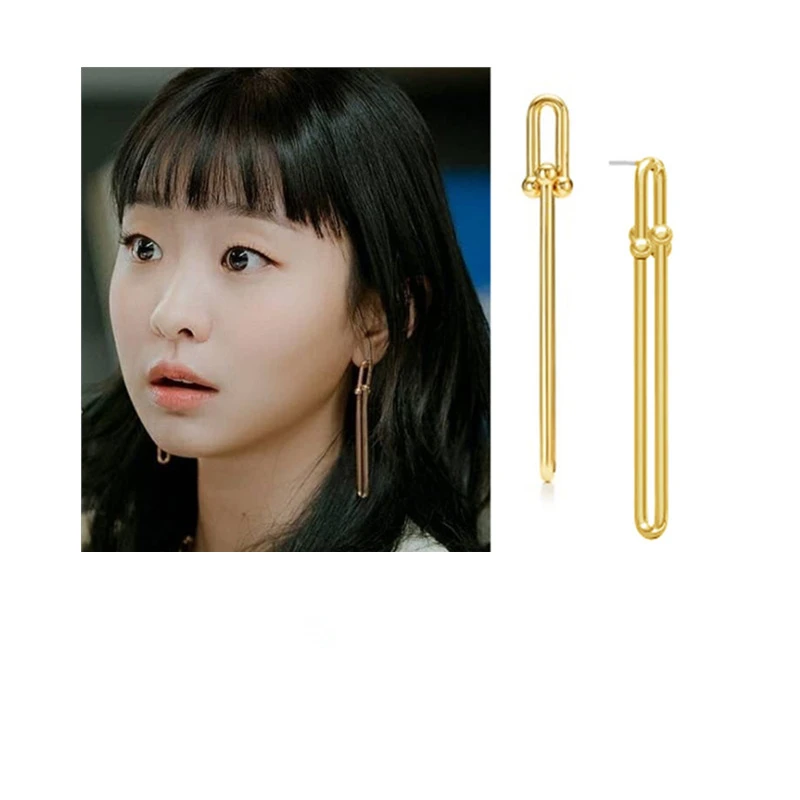 

Kim Da Mi The same metal long cold wind earrings for female owners of Litai hospital Korean style elegant high quality Earrings
