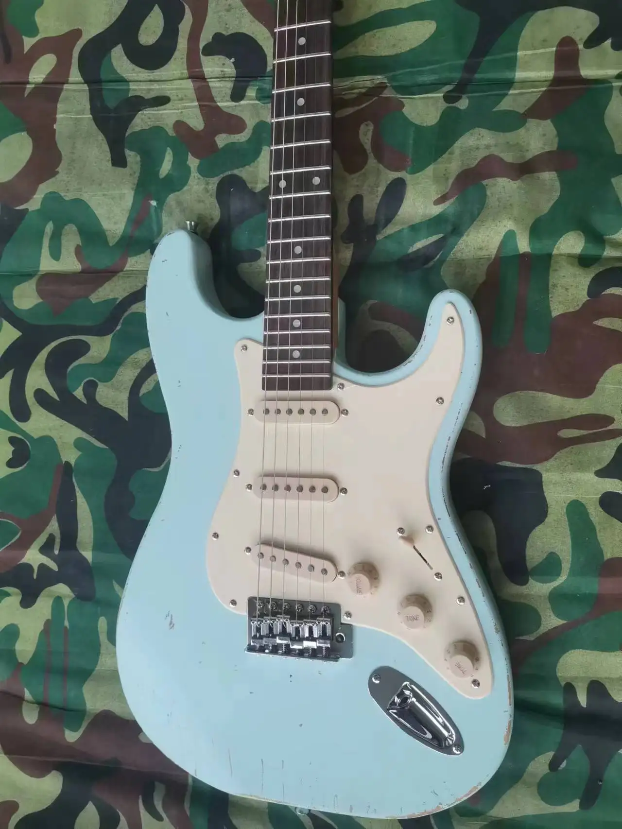 

Aged Blue St 6 Strings Electric Guitar Alder Body Chrome Hardware Glossy Finish Free Delivery
