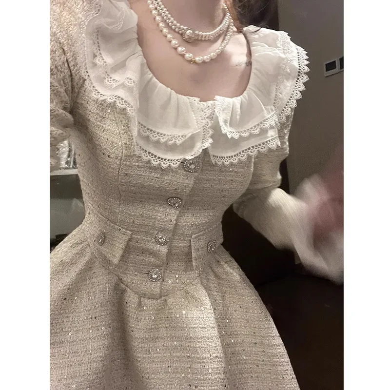 Французское милое кружевное маленькое женское платье с круглым вырезом
