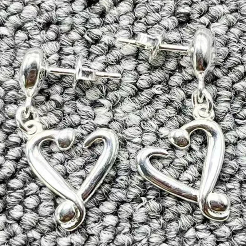 

Женские серьги в форме сердца, из серебра 925 пробы