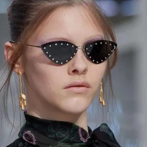 2022 New Rimless Sunglasses For Women Fashion Mosaic Diamond Personality Eyewear Triangle Cat Eye Me