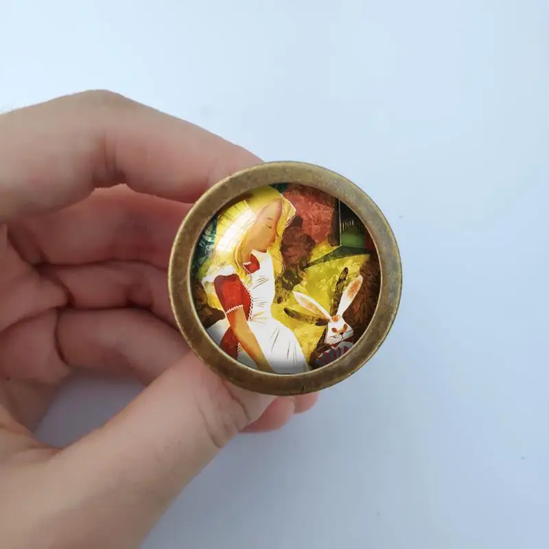 

Ручки для шкафа "Алиса в Стране Чудес", цинковый сплав, стекло