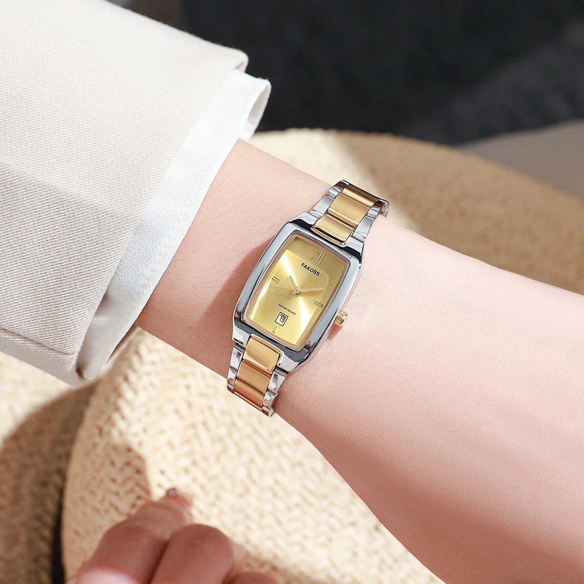 Рисунок 6 - Часы наручные WWOOR женские кварцевые