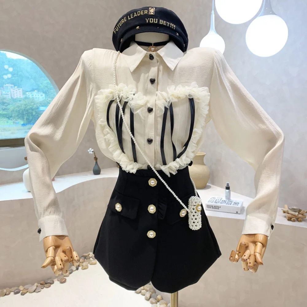 

Блузка на пуговицах с кружевом и жемчугом, осенняя стильная свободная универсальная рубашка с оборками для девушек, милая популярная уличн...