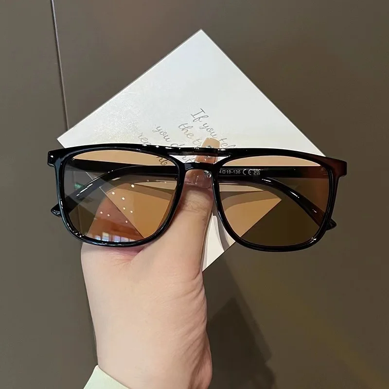 Винтажные квадратные солнцезащитные очки с защитой UV400 для женщин. Стильная