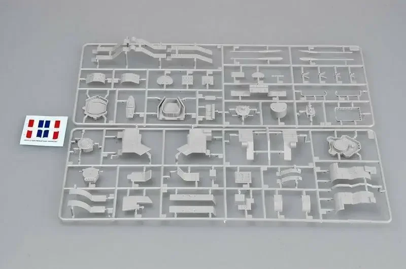 Trumpeter 05311 1/350 Комплект модели французского линкора Richelieu