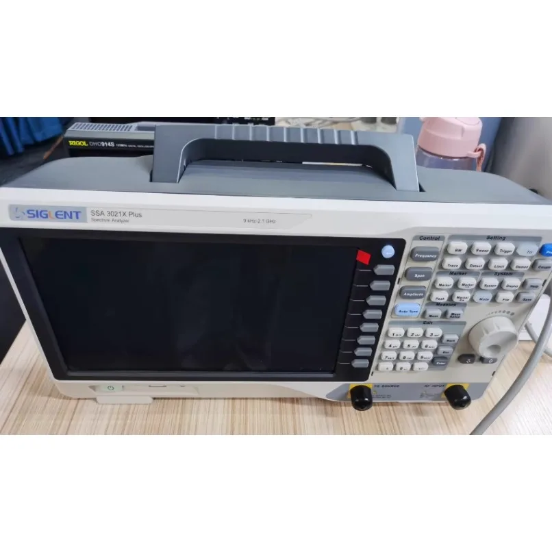 Фото Анализаторы спектра Siglent SSA3021X Plus с предварительной совместимостью для тестирования EMI и анализа векторных сетей # Moqu2 №2