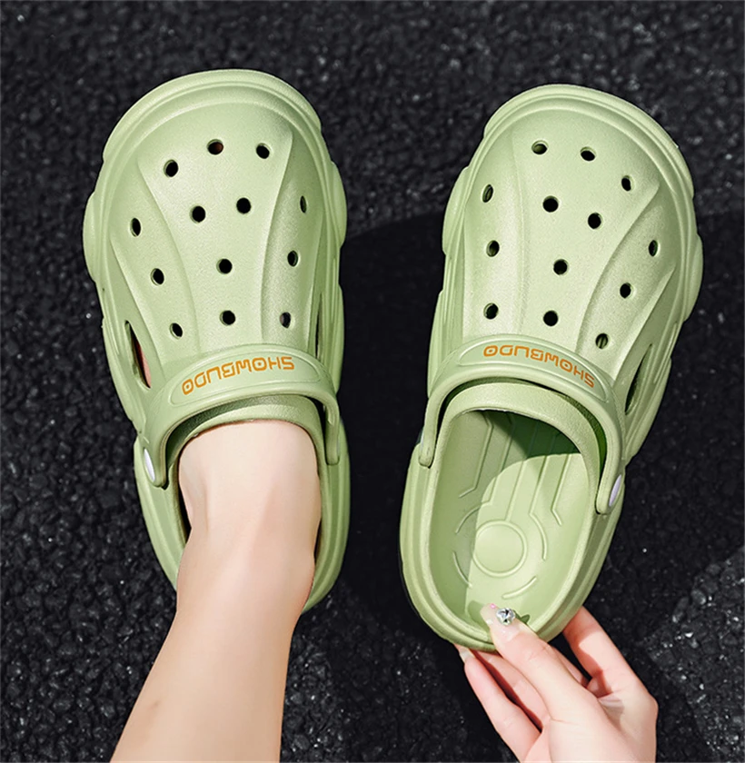 

Women Slippers Outdoor Soft Sole Beach Sandals Casual Men EVA Non-slip Home Garden Baotou Hole Shoes Couple Slides
