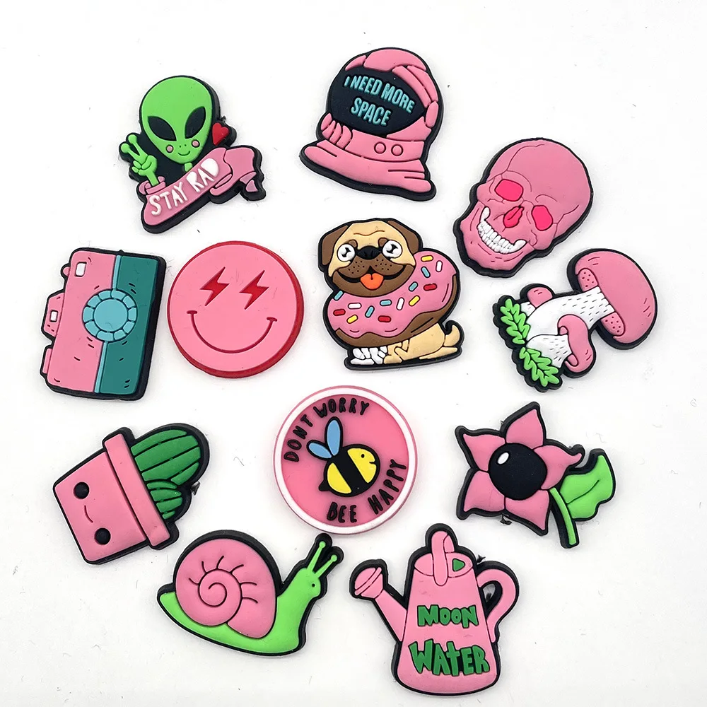 

12PCS/Set Halloween Shoe Charms Cartoon Skull Shoe Accessories Garden Shoe Decoration for Buckle Kids X-mas Boys Gift Croc Jibz