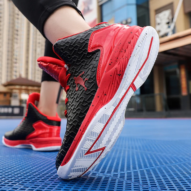 Men's Breathable Basketball Shoes Fashion Non-slip Combat Sports Shoes Shock Absorption Student Training Sports Shoes