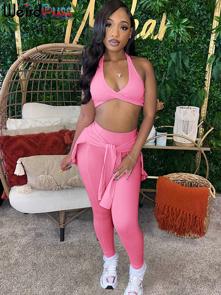 Костюм спортивный женский из трех предметов повседневный однотонный пикантный