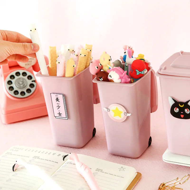 

NEW Creative Pen Holder Desktop Organizer School Office Pencil Holder Organizer Trash Can Desktop Organizer Cute Desk Accessory