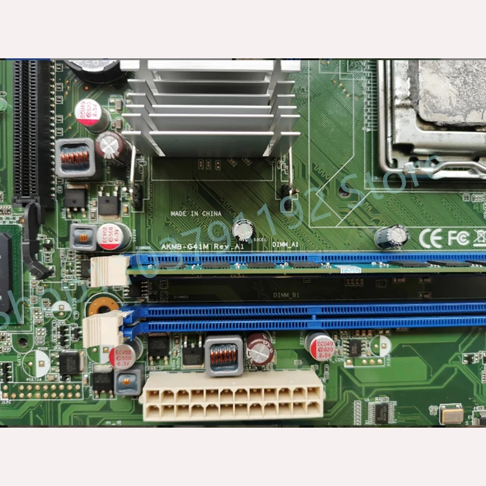 Для материнской платы промышленного управления Advantech AKMB-G41M Rev.A1