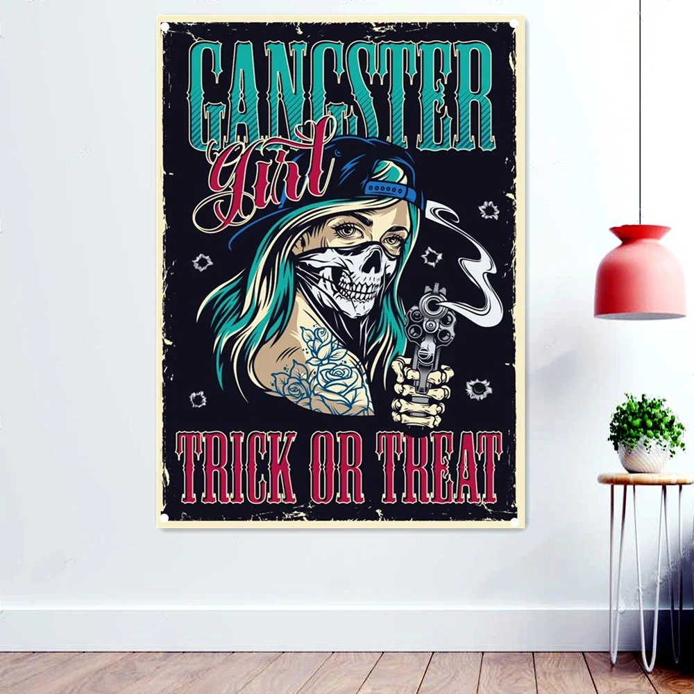 Наклейка на стену с изображением гангстерской девочки или флагами