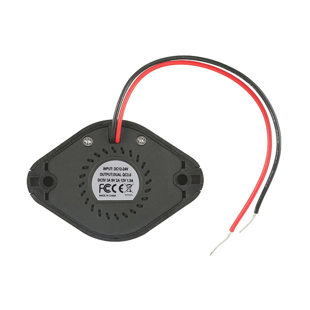 

Автомобильное зарядное устройство с двумя USB-портами QC3.0