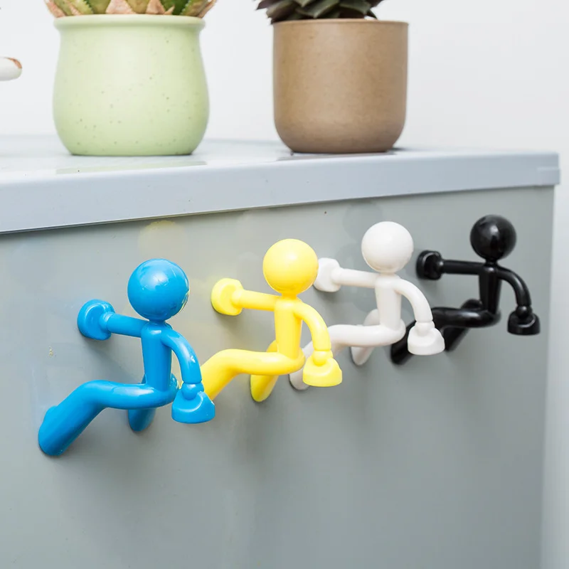 

Magnetic Keys Holder Fridge Keychain Adsorption Creative Cute Climber Climbing Hanging Wall Hook Refrigerator Sticker Home Decor