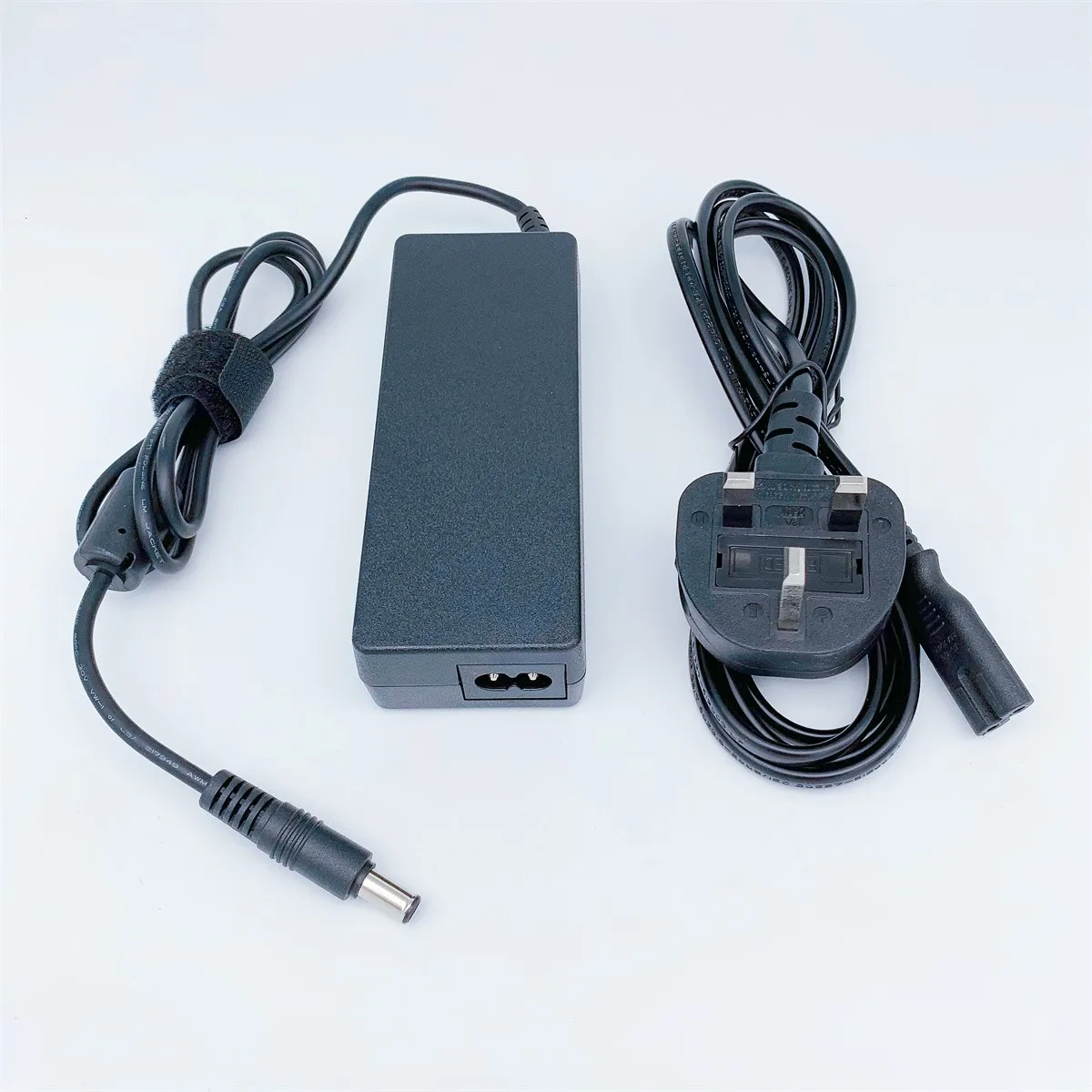 Зарядное устройство Подходит для контроллера Trimble TSC3 зарядное 15 В 2 А