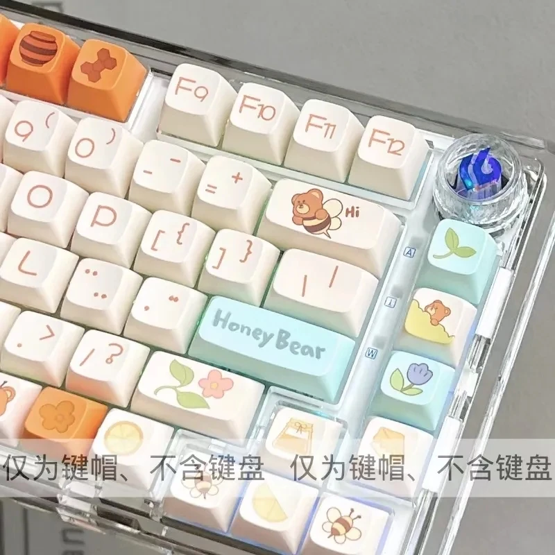 

131 Keys Keycaps Milky White Honey Bear Theme PBT Dye Sublimation Process Bee Keycaps FA Profile Keycap For 61 64 68 84 104