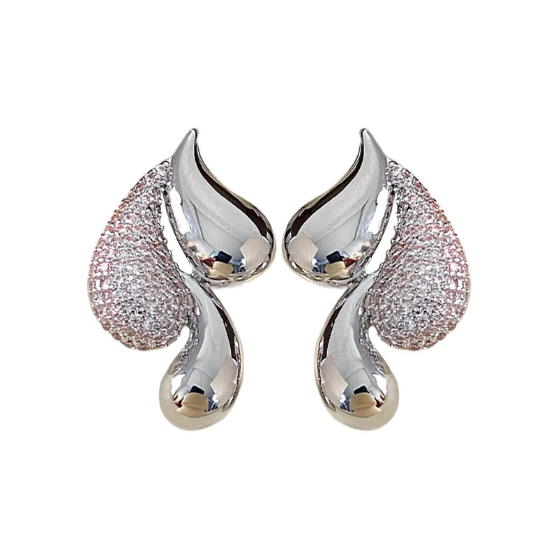 Женские серьги капельки воды