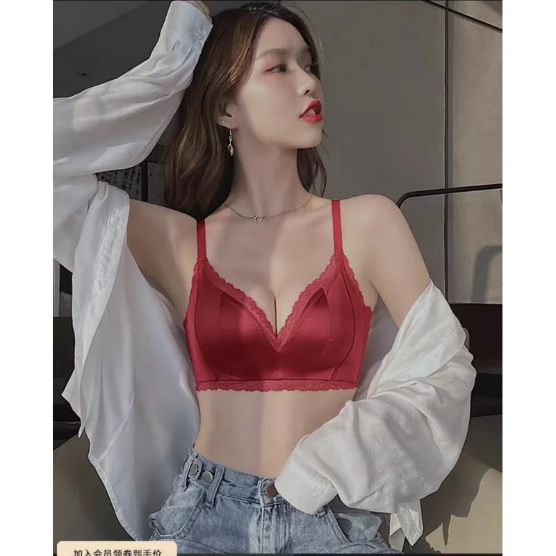 

Red Underwear Set Female Wedding Bride Gathered Wireless Bra Breast Holding Sexy Bra Set