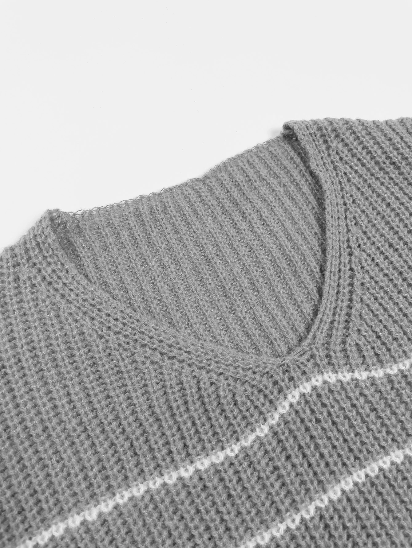 Однотонный свободный свитер винтажный вязаный пуловер в полоску с длинным