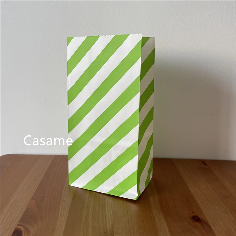 

Бумажные пакеты картон casame с принтом горошек