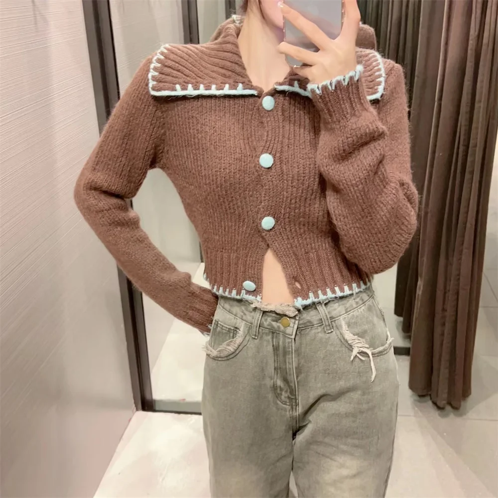 

Женский трикотажный кардиган с контрастной нитью, на осень и зиму