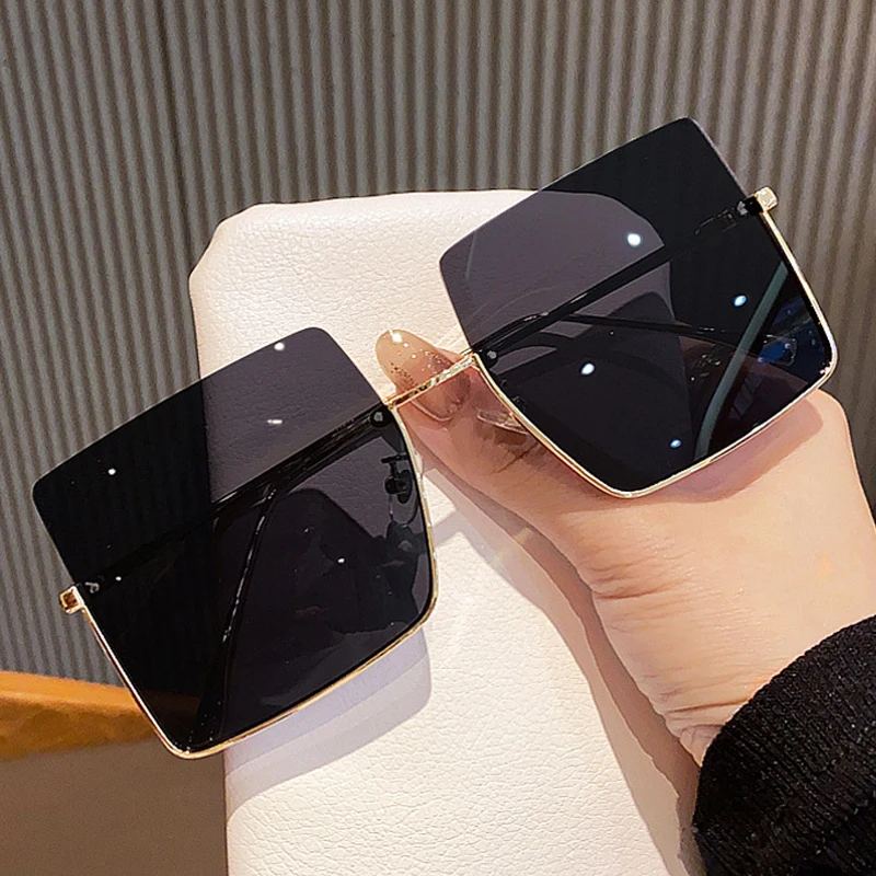 

Fashion Luxury Oversized Sun Glasses Brand Designer Square Sunglasses Woman Female Vintage Retro Big Frame Metal Oculos De Sol