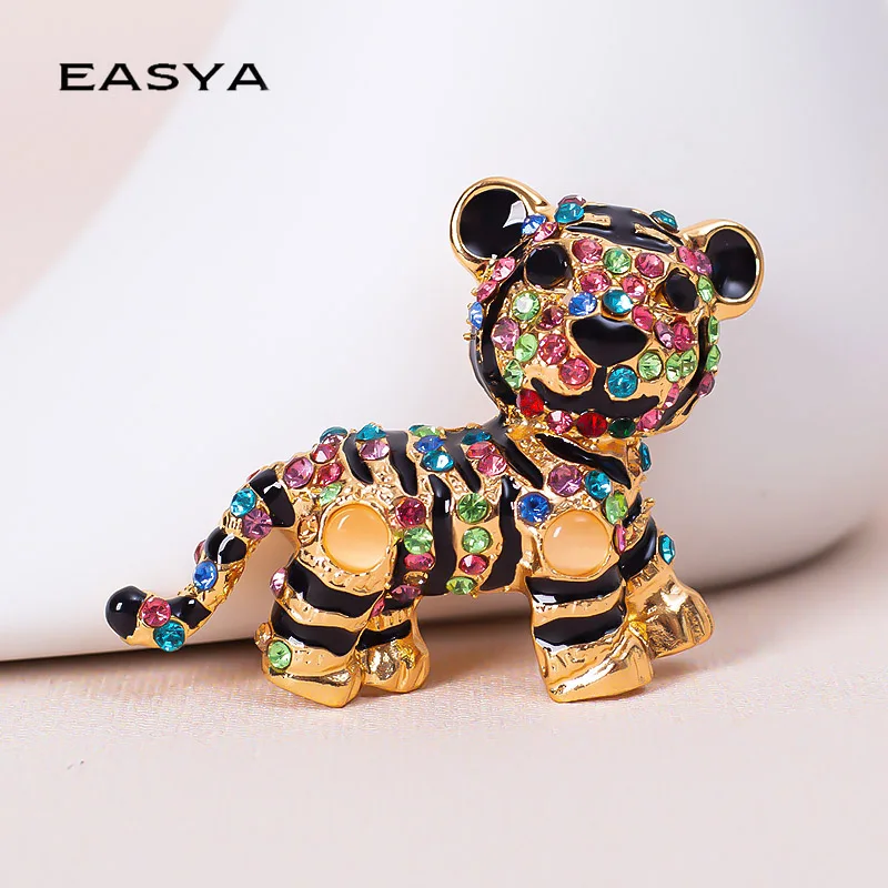 

EASYA Rhinestone Tiger Brooches Gold Sliver Color For Woman Tiger Animal Party Office Brooch Pins Gifts 2022