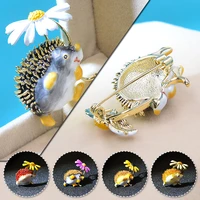 trendy cute hedgehog animal brooch fashion colorful daisy brooches for women shoes coat accessories new design lapel pins gift