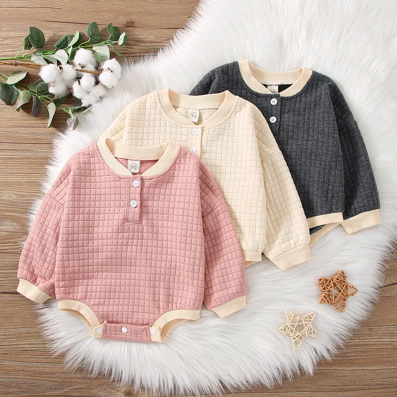 

Комбинезон для новорожденных мальчиков и девочек, Повседневная модная стеганая одежда с длинным рукавом, с круглым вырезом и пуговицами в клетку, треугольные комбинезоны, Осень-зима