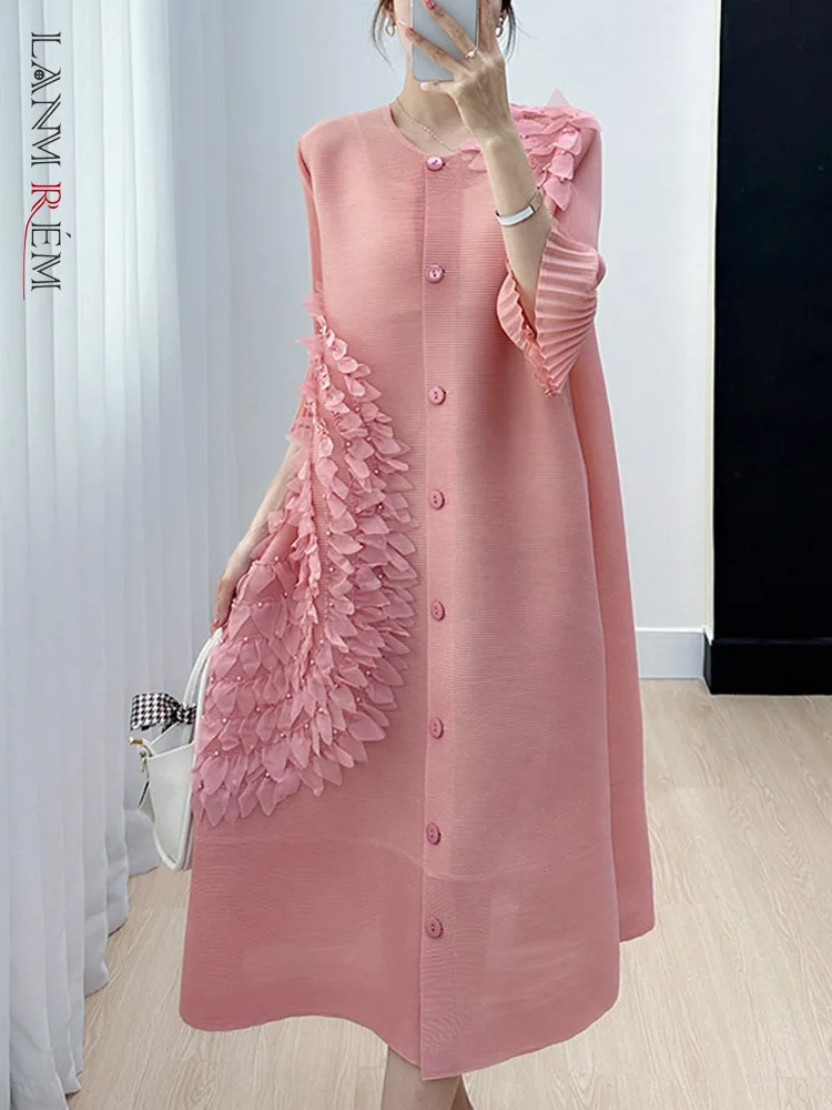 

LANMREM Elegant Pleated Dress Women Fashion Floral Spliced O-Neck Flare Sleeve Single Breasted A-line Dresses 2023 New 32C113