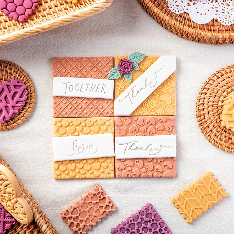 

Valentine's Day Cookie Embosser Fondant Biscuit Mold English Letter Geometric Love Pattern 3D Cake Embossing Mold Baking Tools