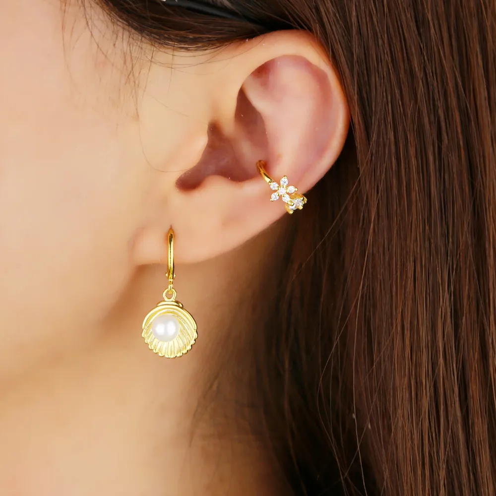 Новинка лета 2024 серьги-подвески в виде морской ракушки для женщин золотой цвет с