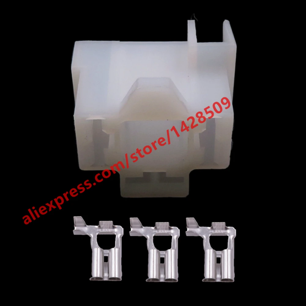 

3-контактный автомобильный разъем для фар DJD031D-1