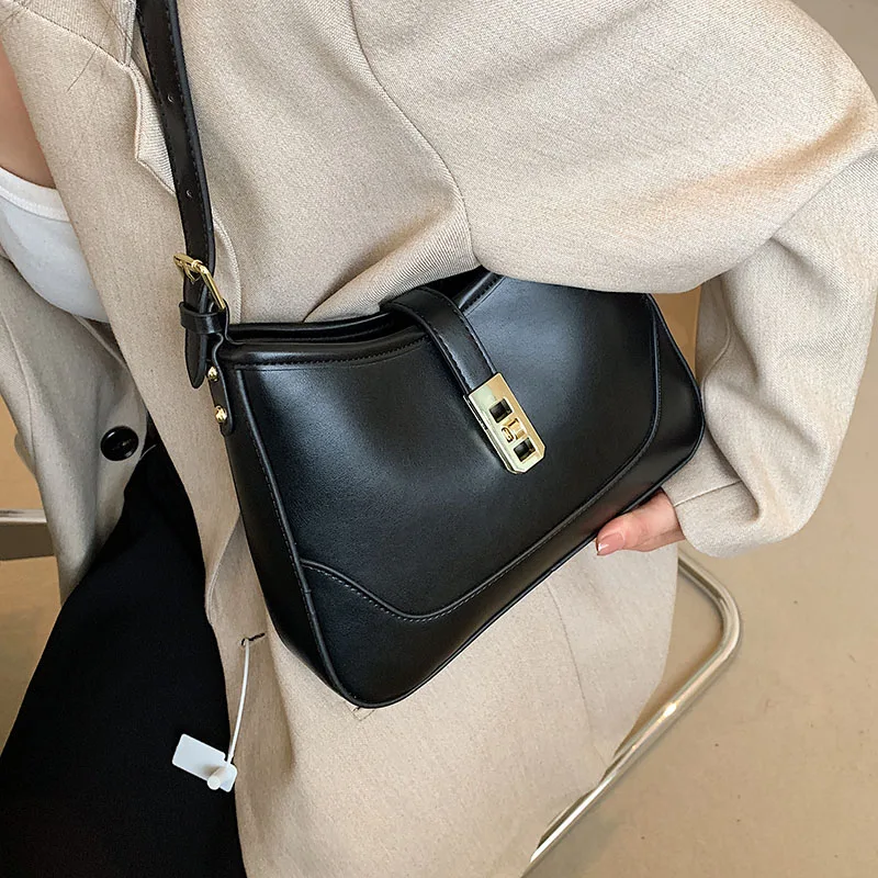 New Trend Saddle Shoulder Side Bags 2023 Summer Designer Trend Crossbody Bag Small PU Leather Fashion Handbags and Purses Solid