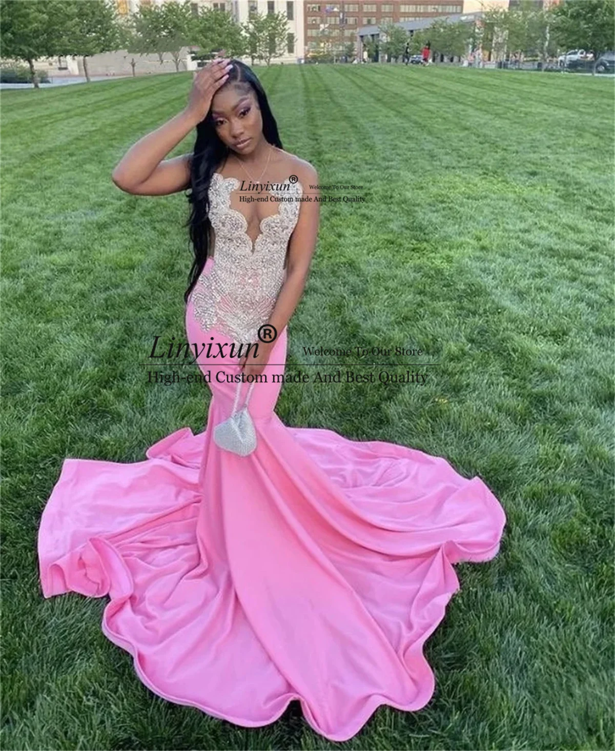 

Pink Mermaid Prom Dresses With Silver Crystal Beading Elegant Black Grils Formal Evening Party Gowns Court Train Robes De Soiré