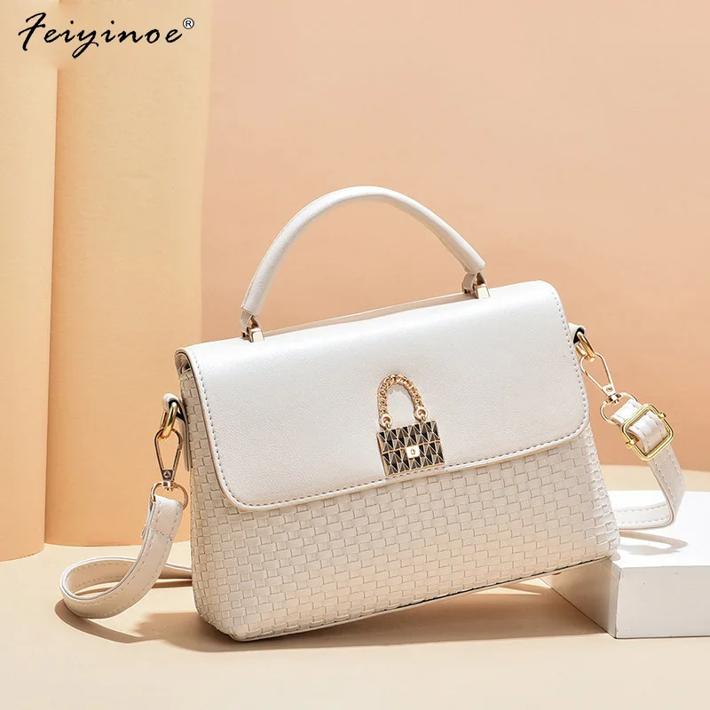 

Women's Shoulder Bag 2022 Summer New Portable Small Bread Contracted Less Leisure Packet Female Messenger Bags Retro Pouch Bag