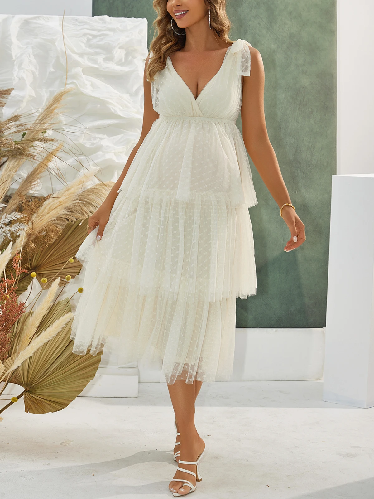 ItsRoya однотонное сетчатое платье в горошек для беременных с v-образным вырезом и