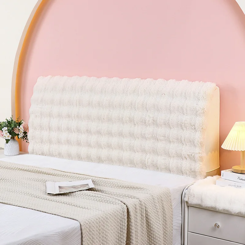 

Мягкий чехол на изголовье кровати из искусственного меха