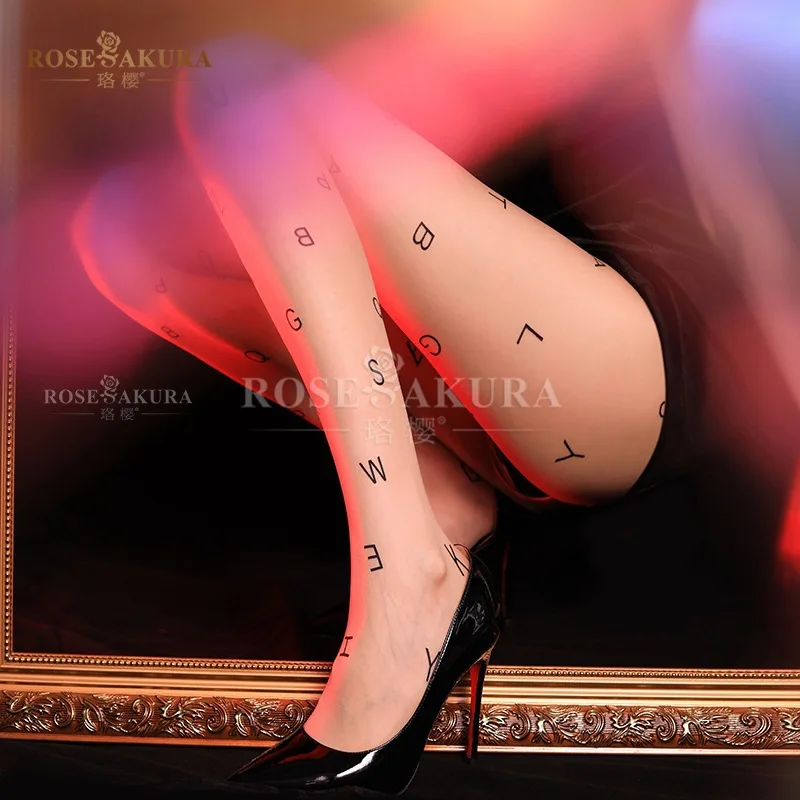 

Luo Ying 8214 Velvet Free Cut T Crotch Open Crotch Letter Silk Socks English Socks Printed Sexy