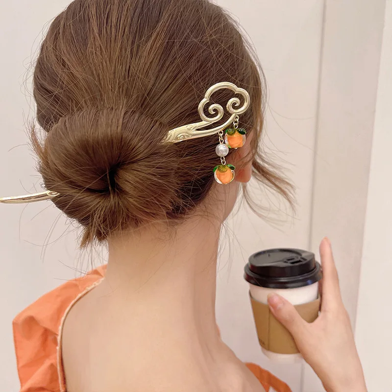 

New Chinese Geometric Pearl Persimmon Hairpin, Fashionable Temperament, Coiled Hairpin At The Back Of Head, National Fashion