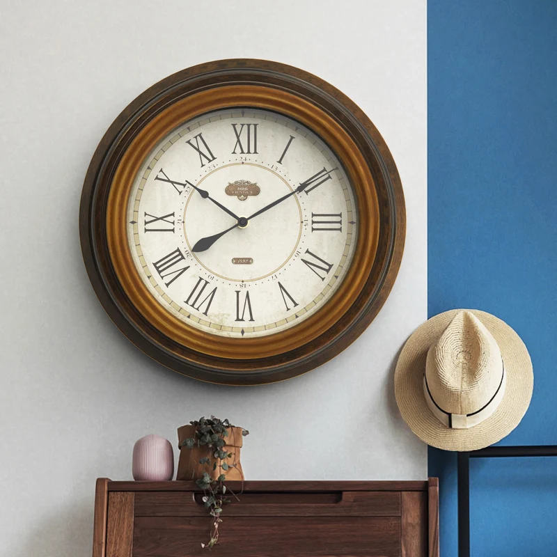 

American country nostalgic wall clock round simple European retro industrial style living room pastoral mute Nordic clock