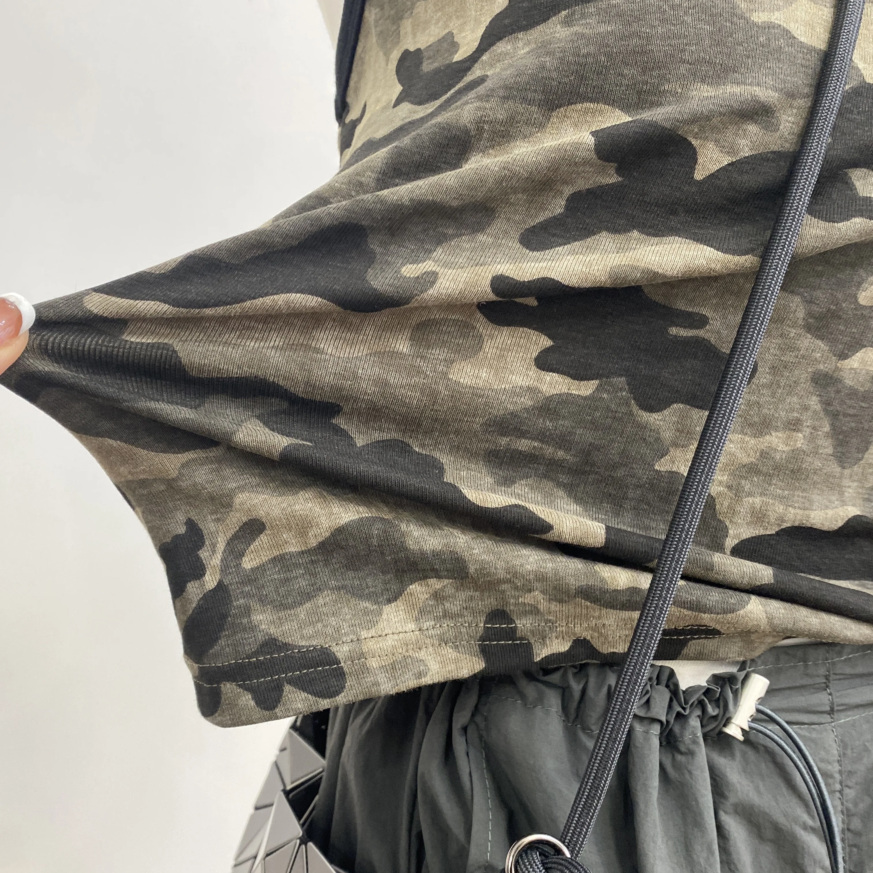 Модный Камуфляжный жилет в корейском уличном стиле Облегающая рубашка на