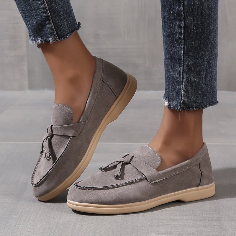 2023 Women's Flats Shoes Suede Comfortable Round Toe Metal Lock Decorative Casual Shoes Classic Lightweight  Loafers Shoes